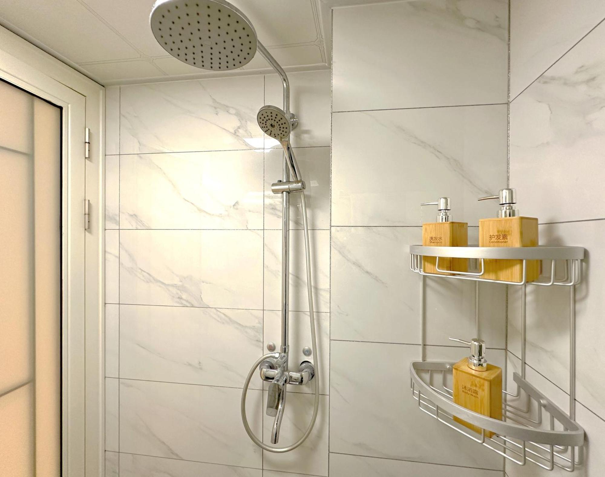 Pikkie Designer's Stylish Three Bed Apartmemt Zhangjiajie