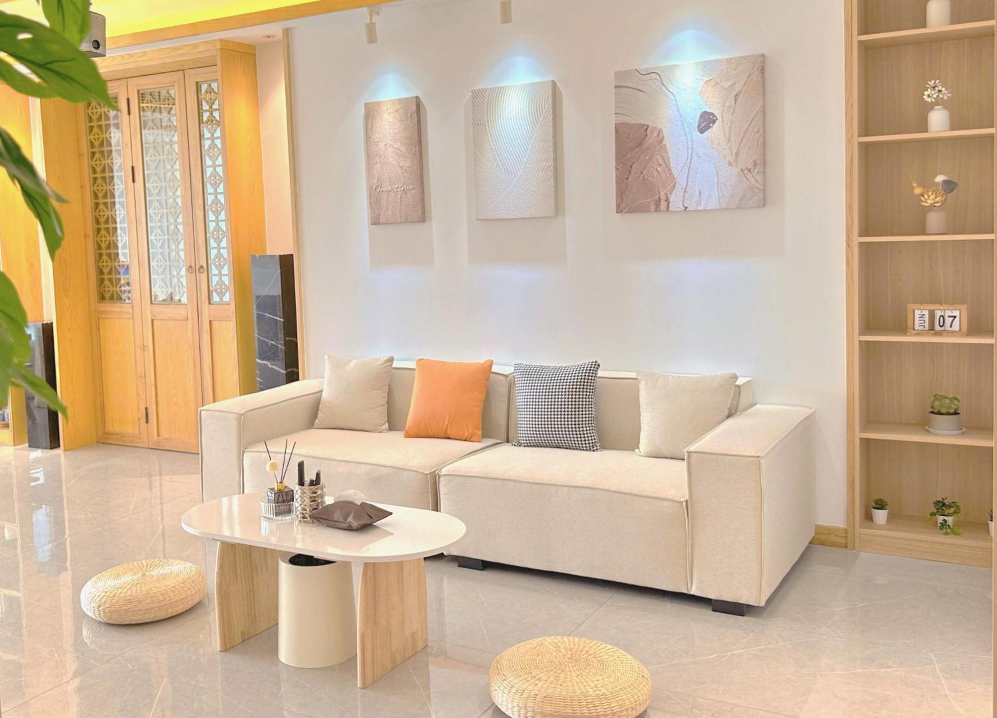 Apartment Pikkie Designer's Stylish Three Bed Apartmemt
